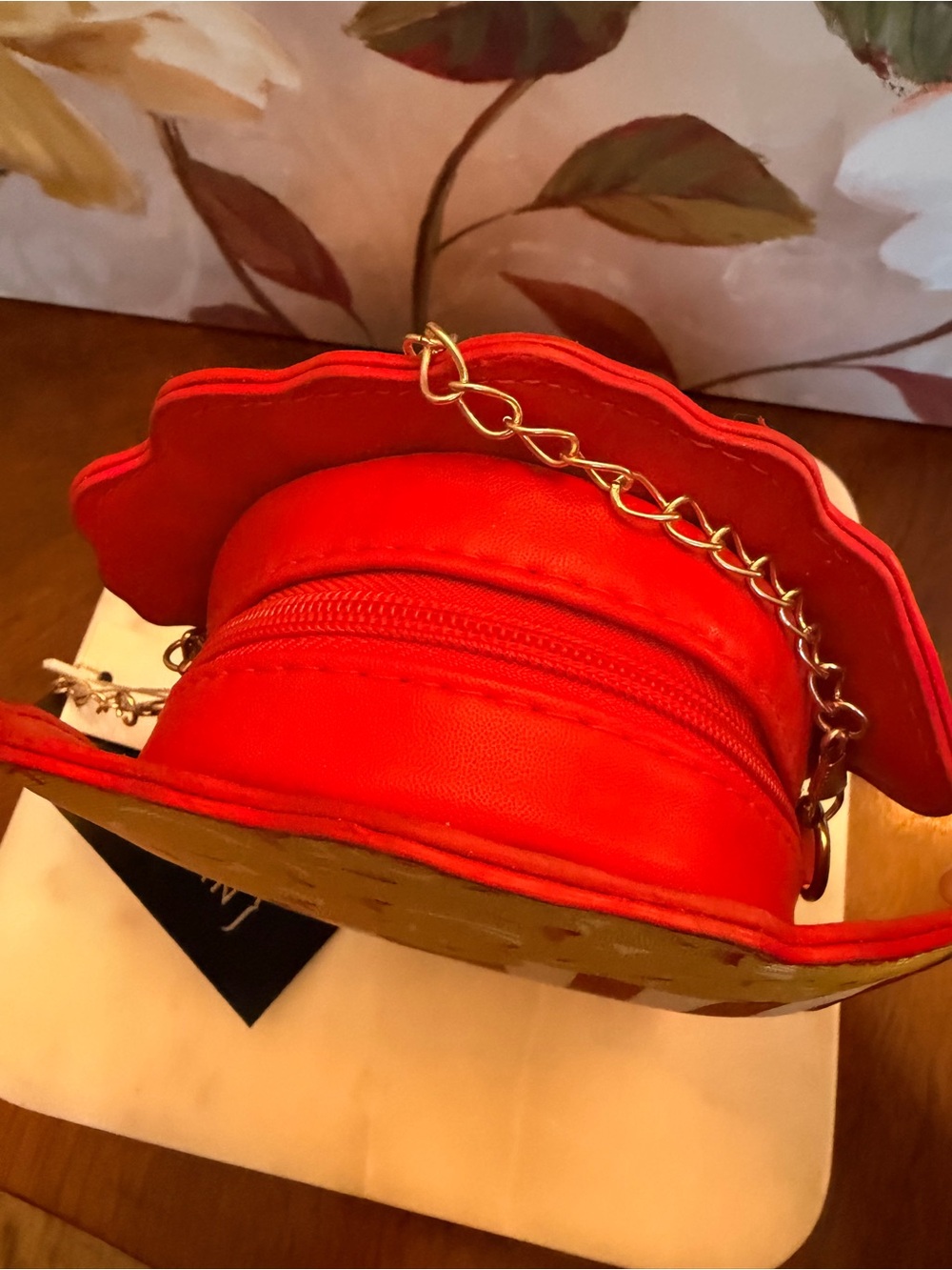 ErinAnnie Popcorn Crossbody Bag - Playful Novelty in Vegan Leather (NWT) - Picture 7 of 13